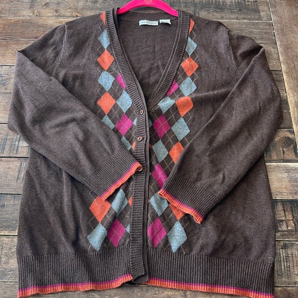 Hannah XL Button Up Brown Argyle Cadigan - Picture 2 of 6